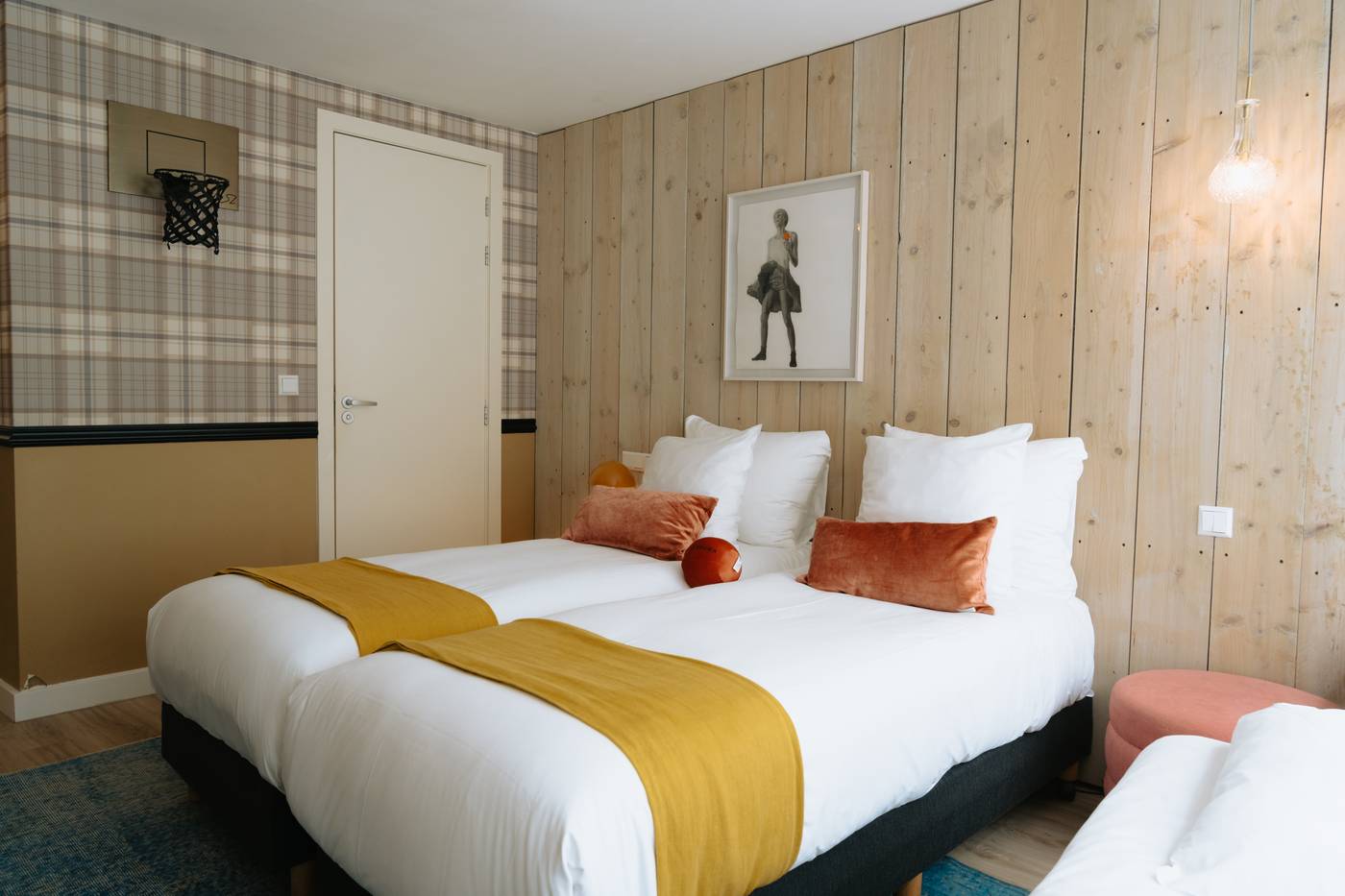 Max-Brown-Hotel-Canal-District--part-of-Sircle-Collection-Room-21