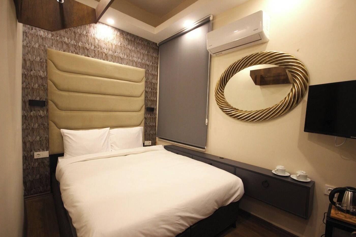 Taxim34-Hotel-Room-15