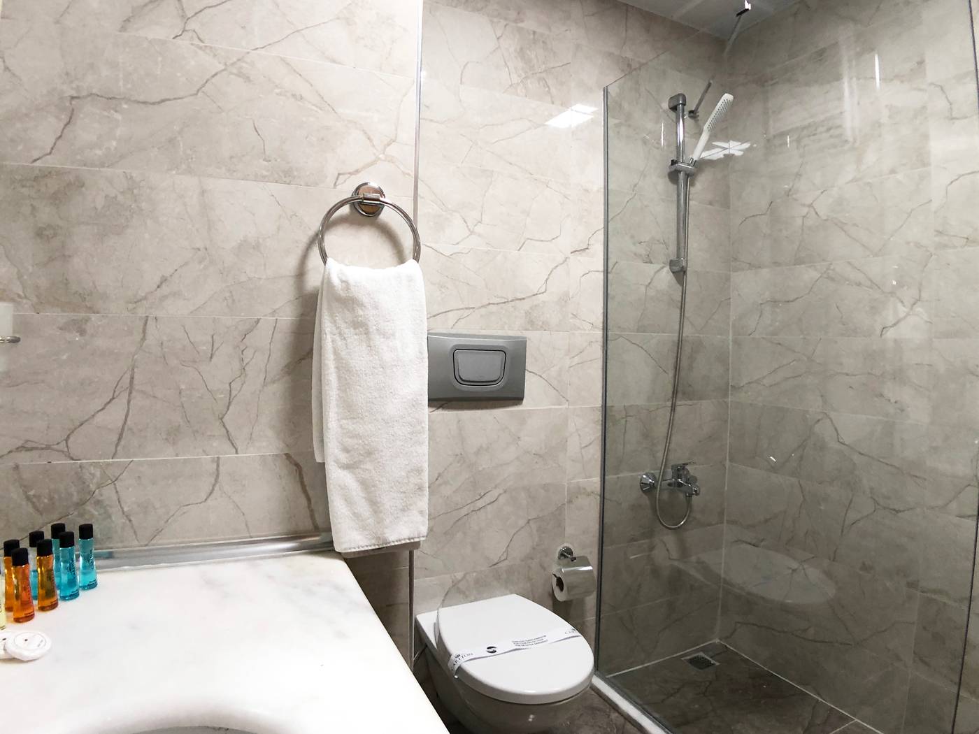 Carlton-Hotel-Istanbul-Room-7