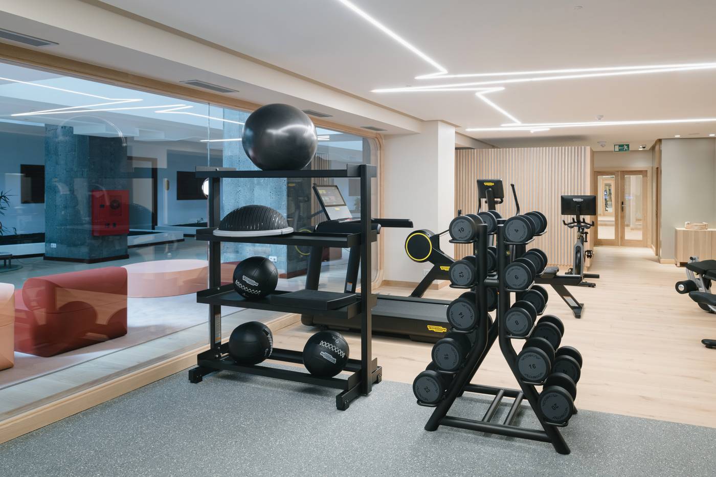 Plus-Fariones-Suite-Hotel--General-view-37