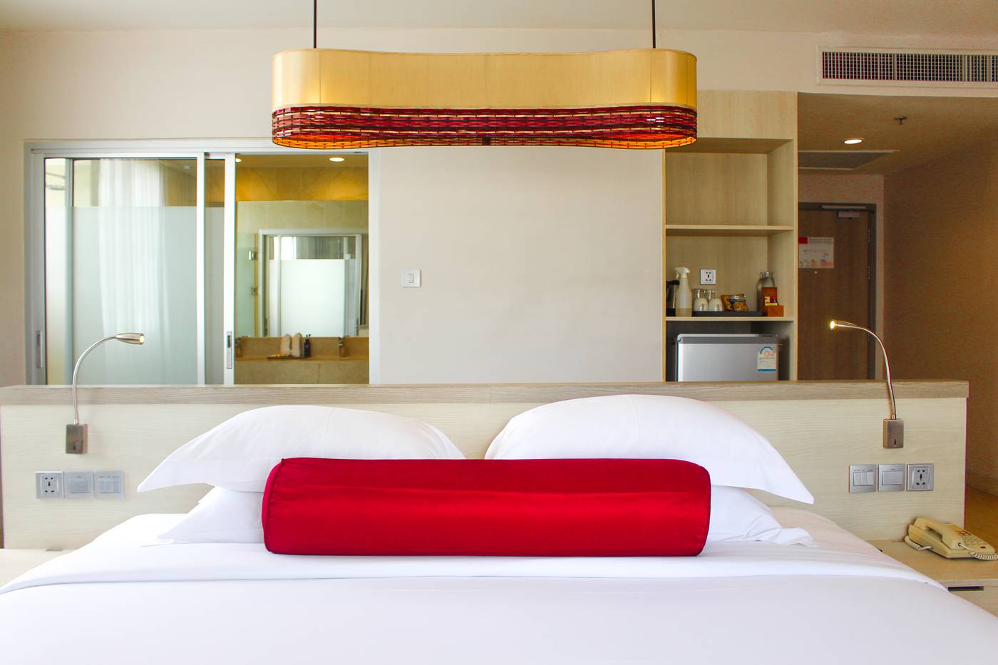 Ramada-By-Wyndham-Phuket-Deevana-Room-44