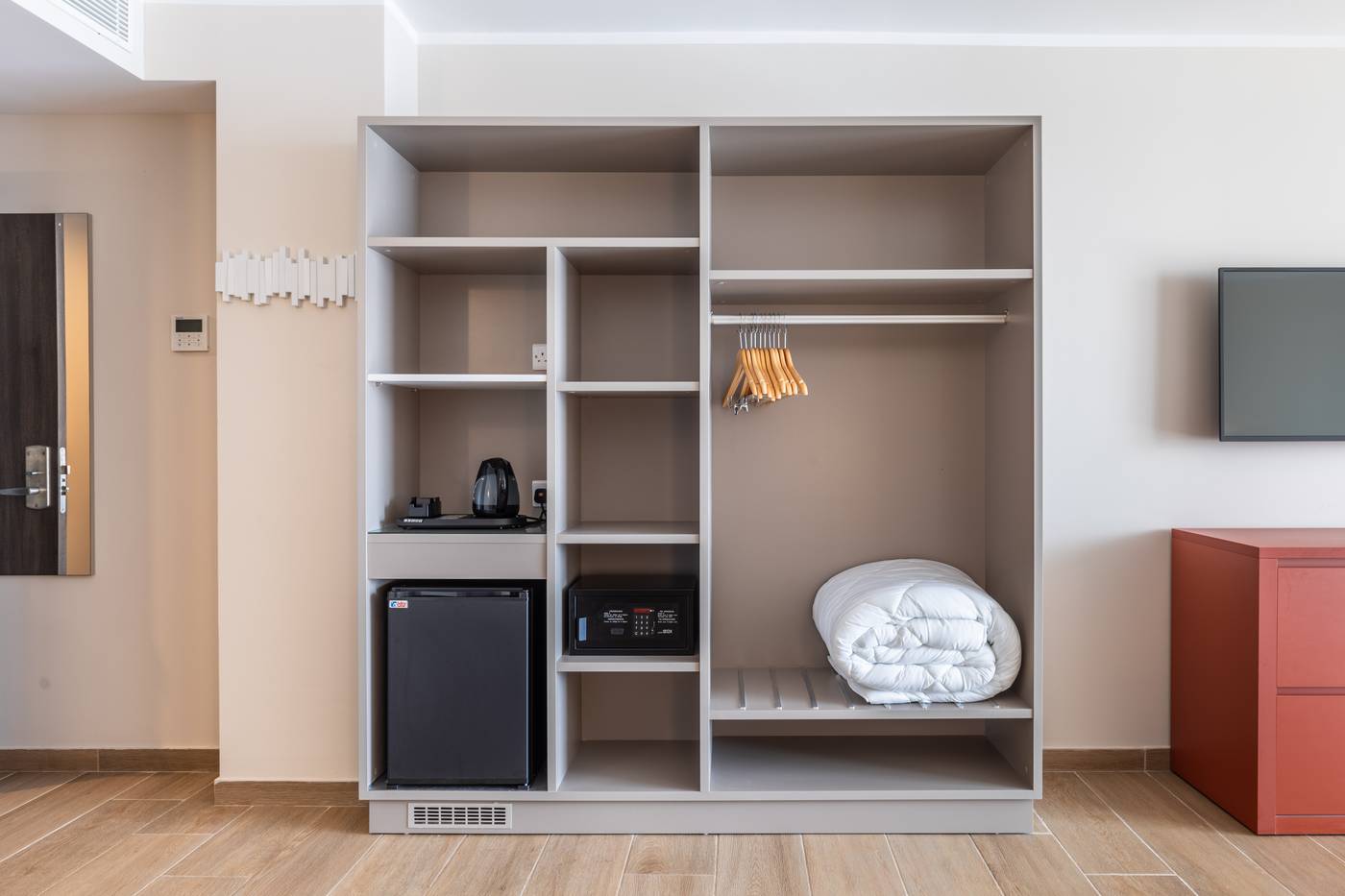 Seaview-Hotel---Adults-Only-16--Room-23