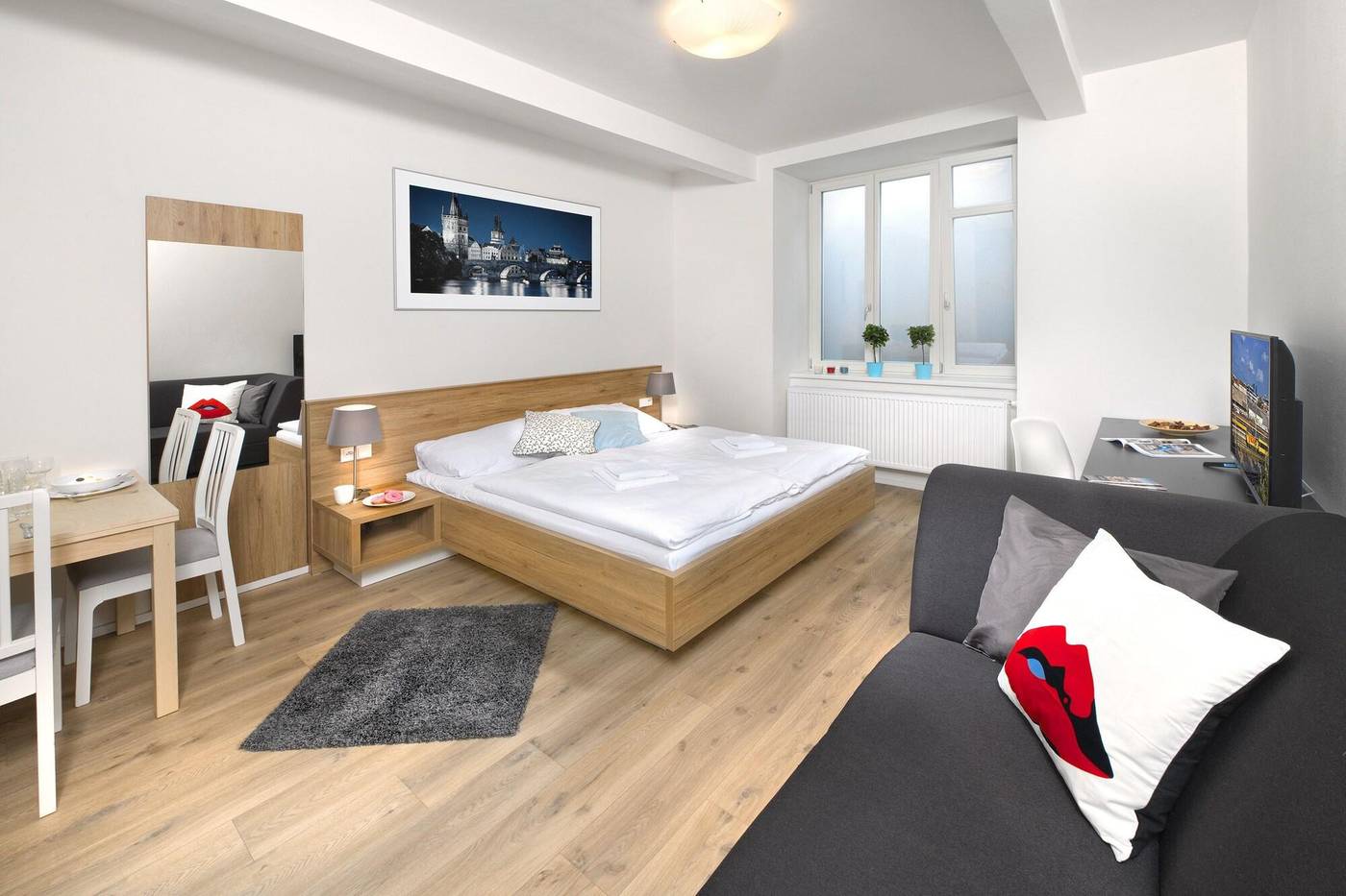 Downtown-Suites-Belohorska-Room-7