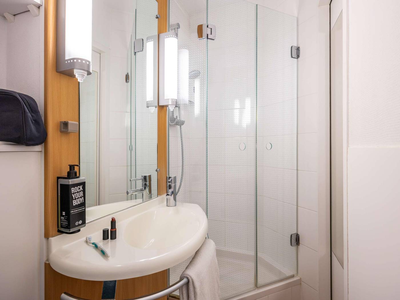 ibis-Brussels-City-Centre-Room-52