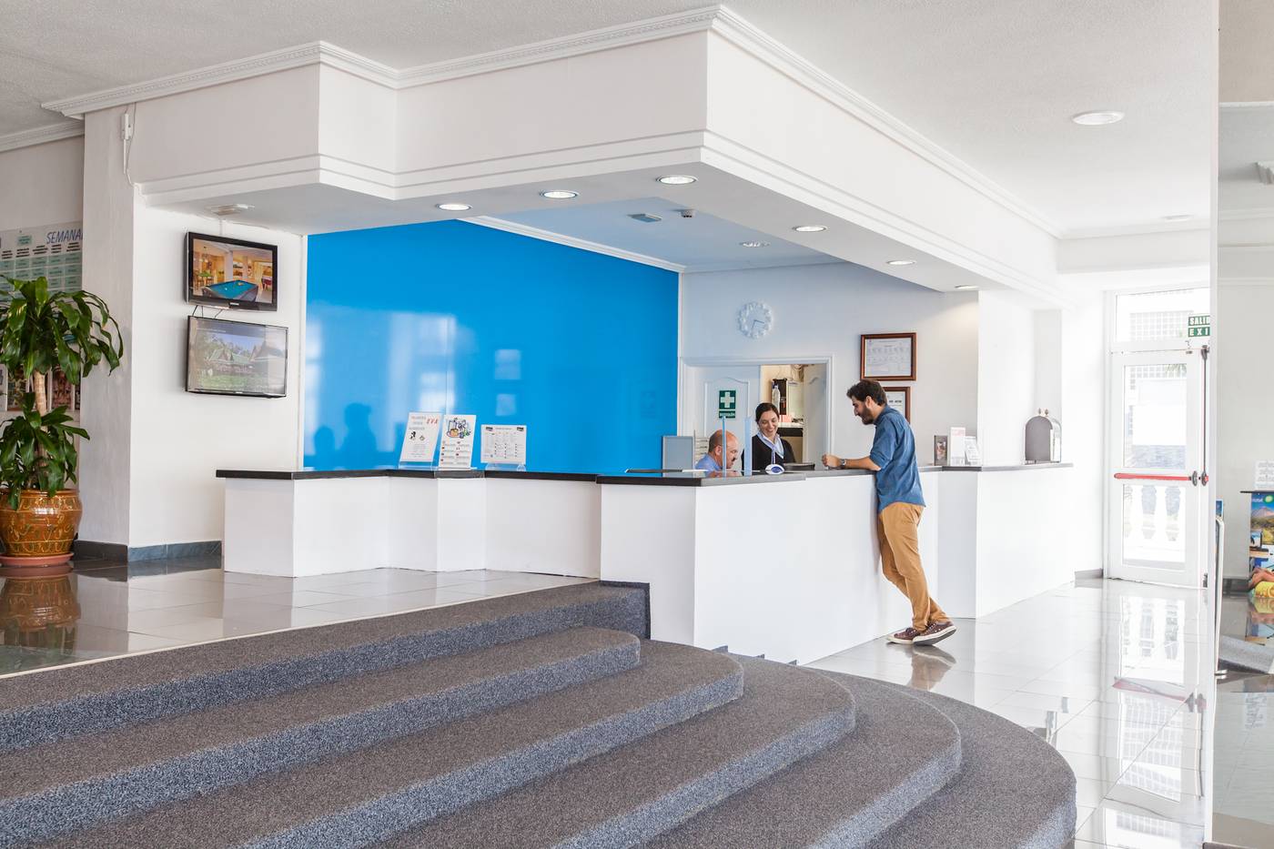 Blue-Sea-Lagos-de-Cesar-Lobby-47