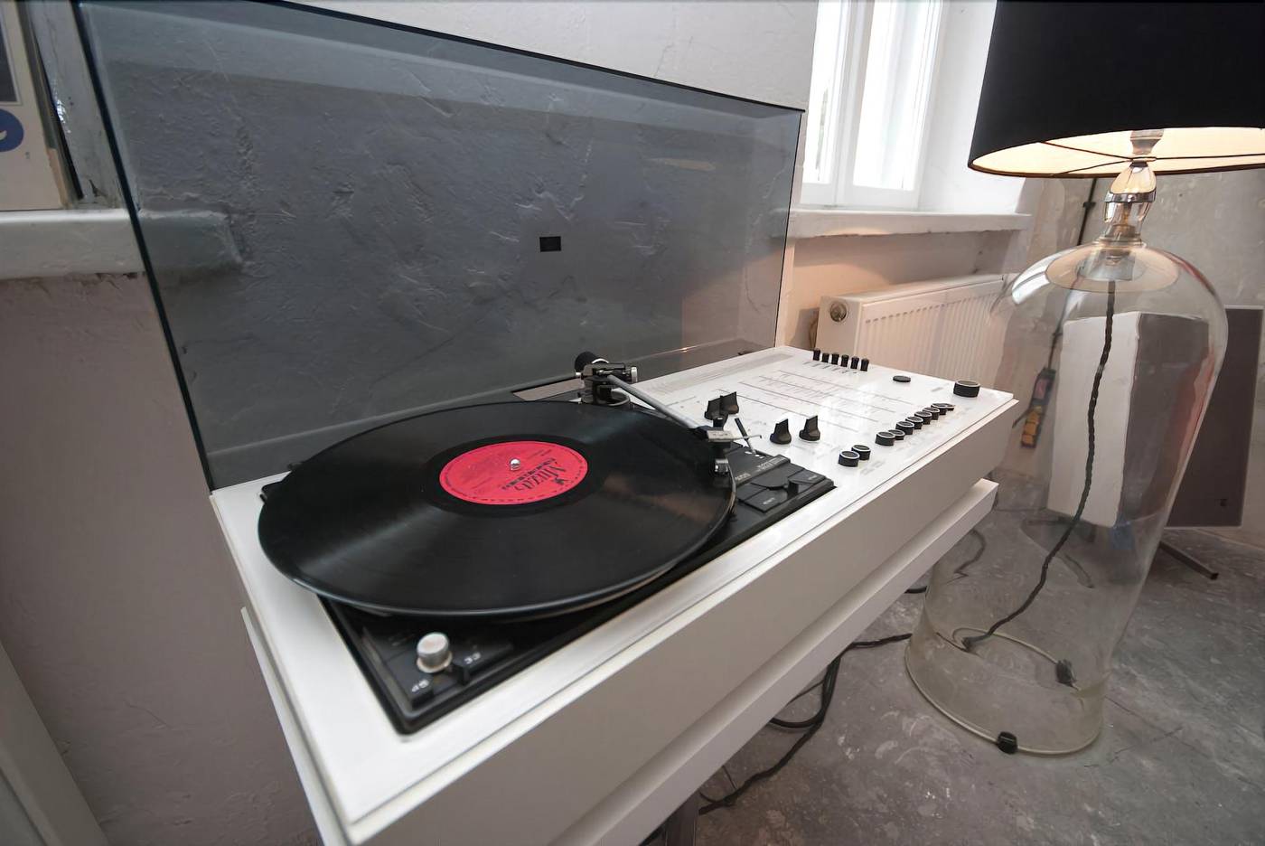 Sen-Pszczoly-Loft-Hotel-Lobby-31