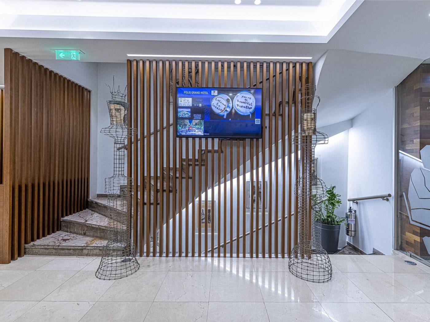 Polis-Grand-Hotel-Lobby-7