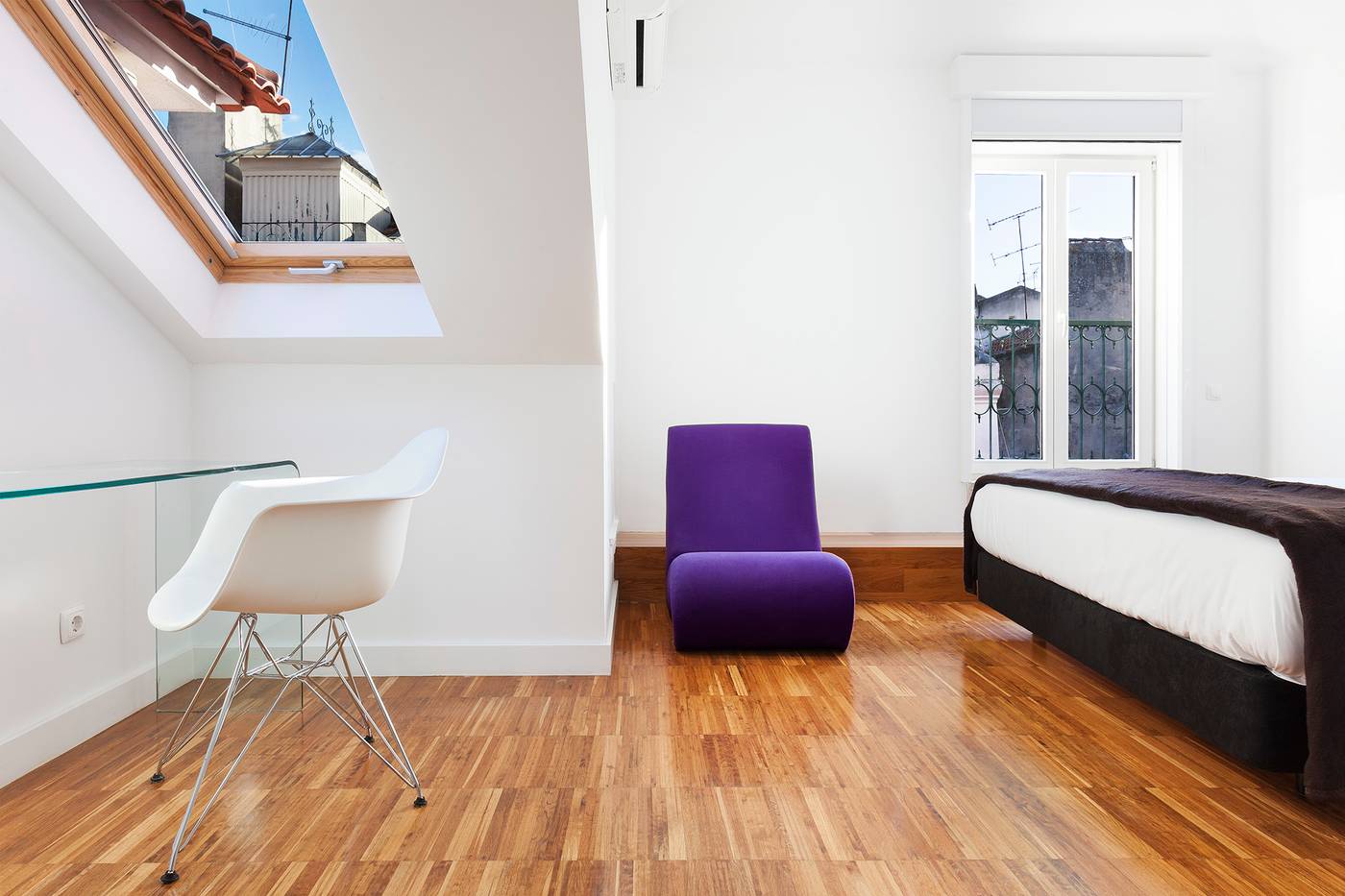 Hello-Lisbon-Bairro-Alto-Room-15