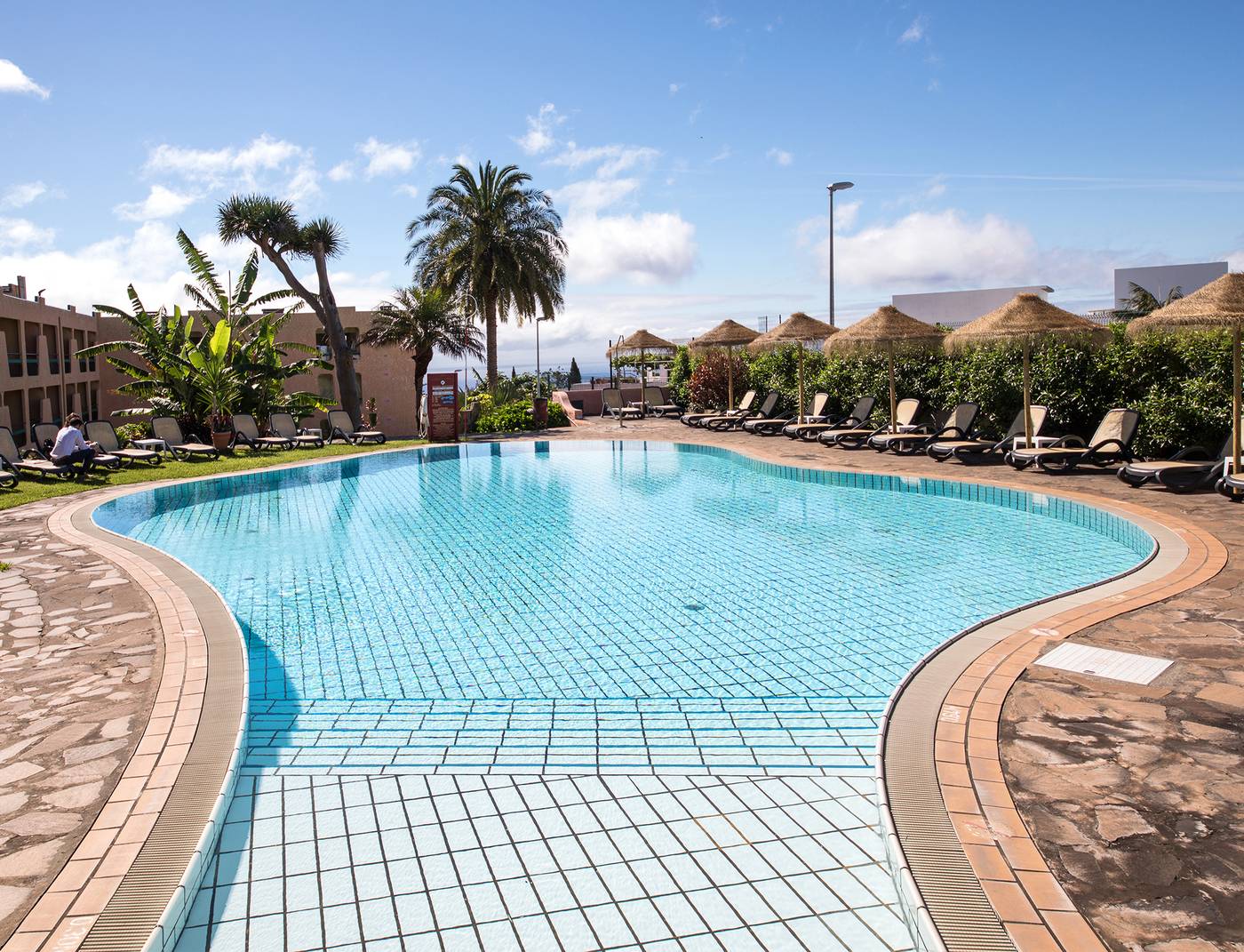 Dom-Pedro-Garajau-Pool-3