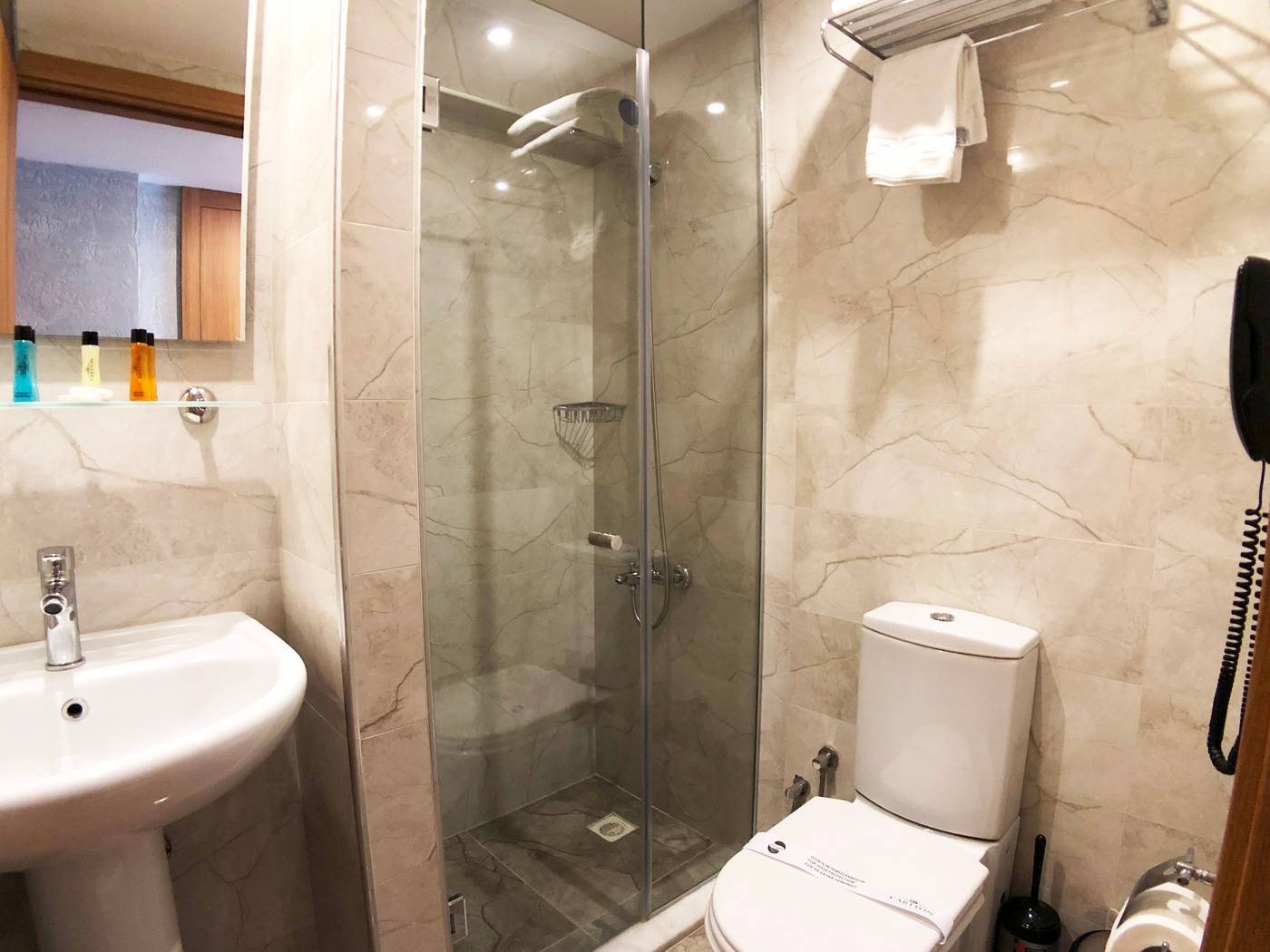 Carlton-Hotel-Istanbul-Room-11