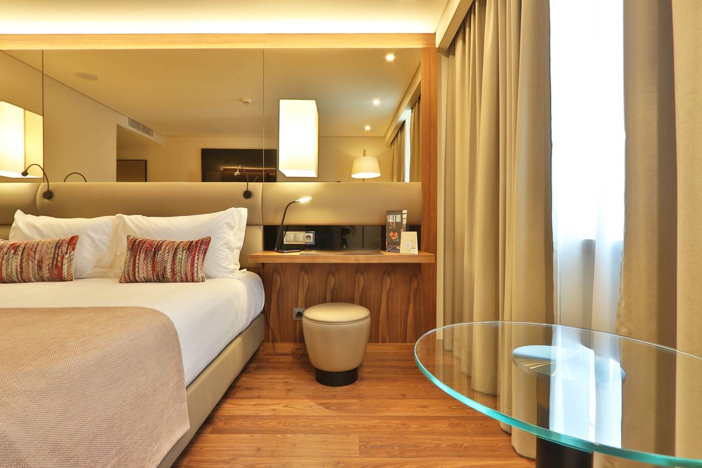 Turim-Iberia-Hotel-Room-15