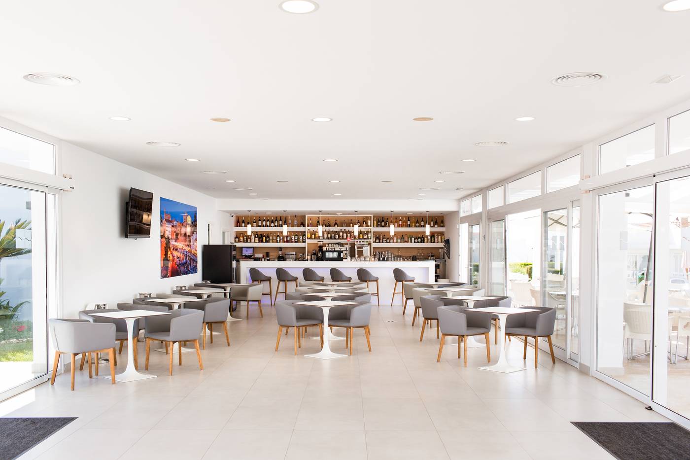 Menorcamar-Apartments---Adults-Only-Restaurant-37