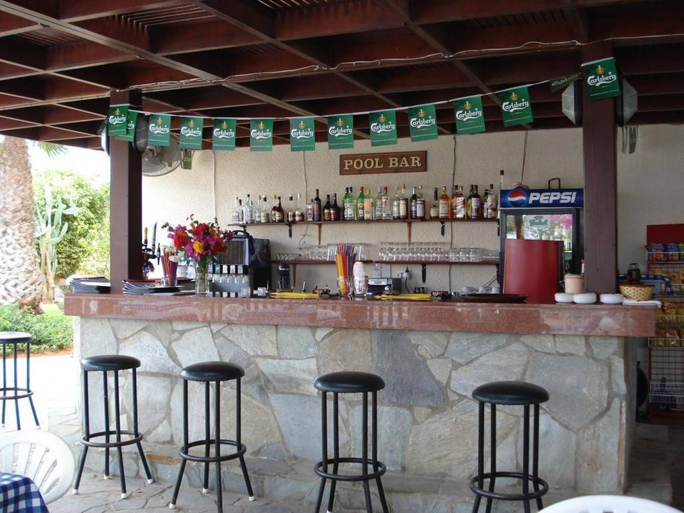 Harry----s-General-view-6