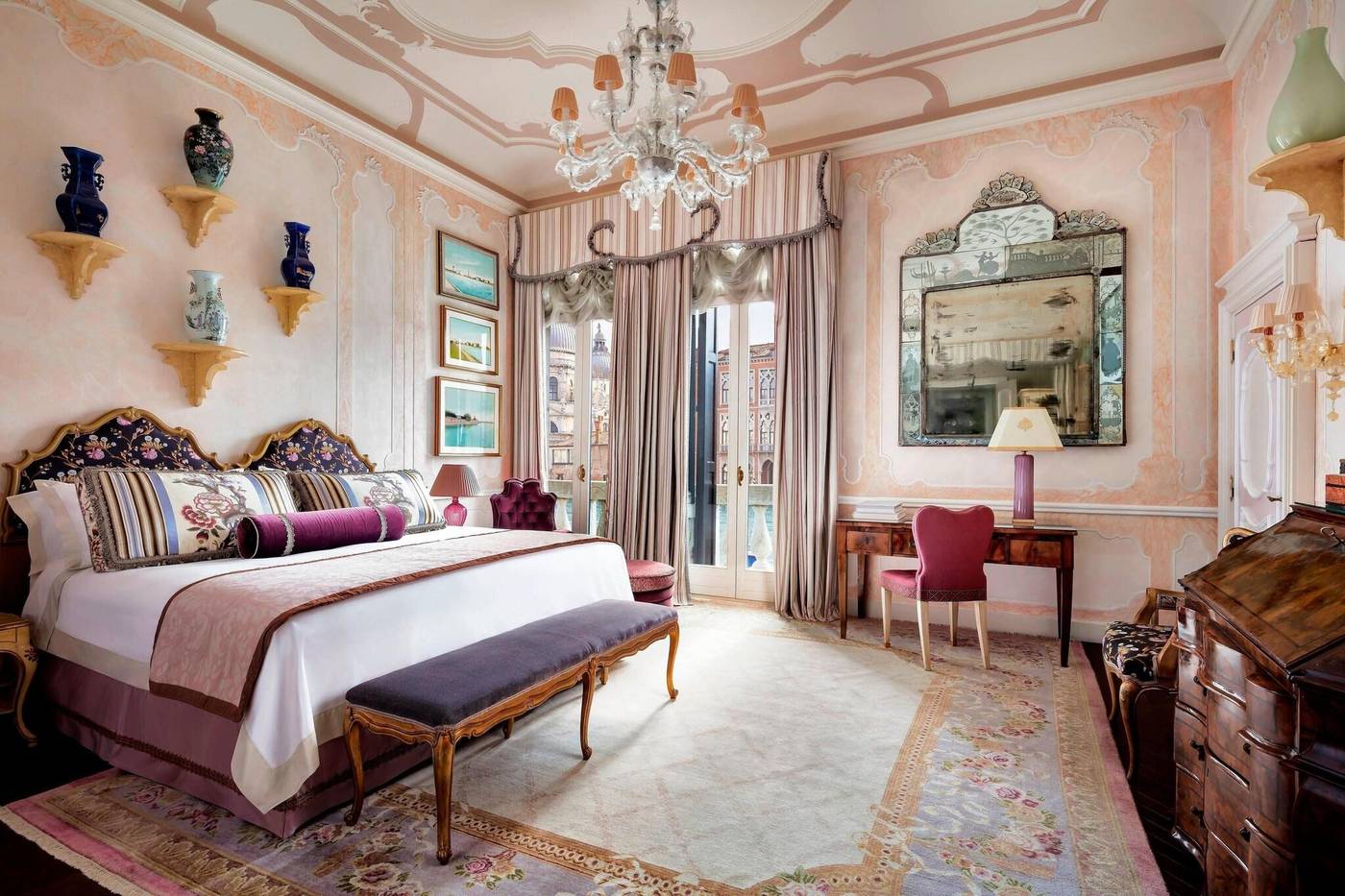 The-Gritti-Palace--a-Luxury-Collection-Hotel-Room-42
