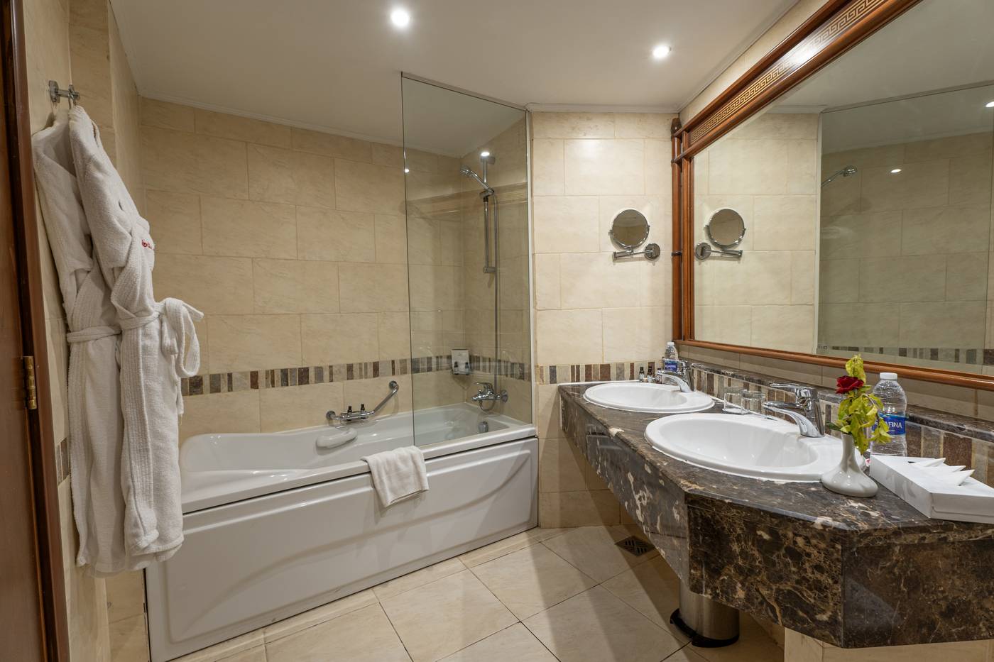 Jolie-Ville-resort---Spa-Kings-Island--Luxor-Room-26