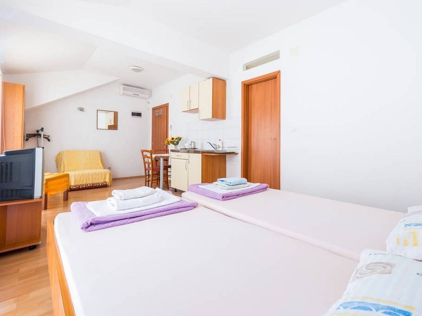 Apartments-Ivanka-Room-9