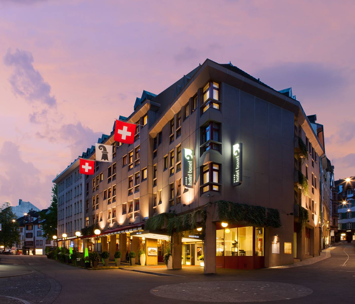 Hotel Basel - Da wohnen, wo Basel lebt!-Switzerland-BASEL-General view-2