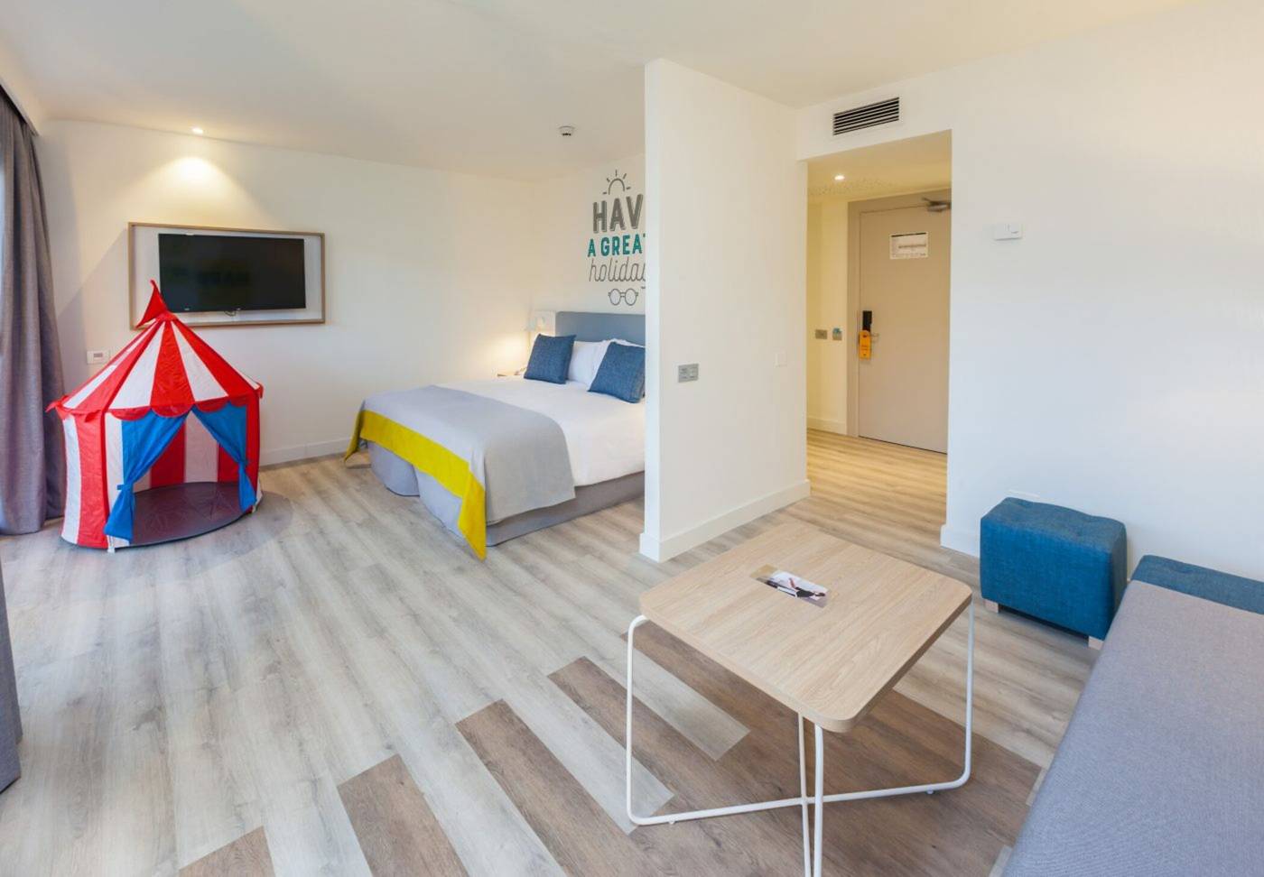 Abora-Interclub-Atlantic-by-Lopesan-Hotels-Room-31