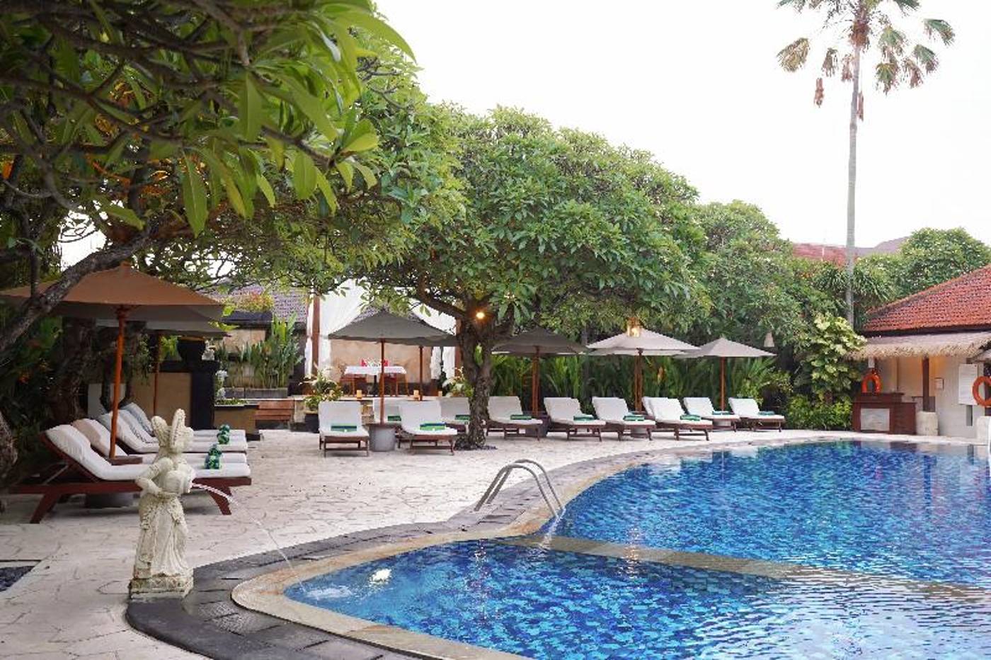 KUTA SEAVIEW BOUTIQUE 18.08