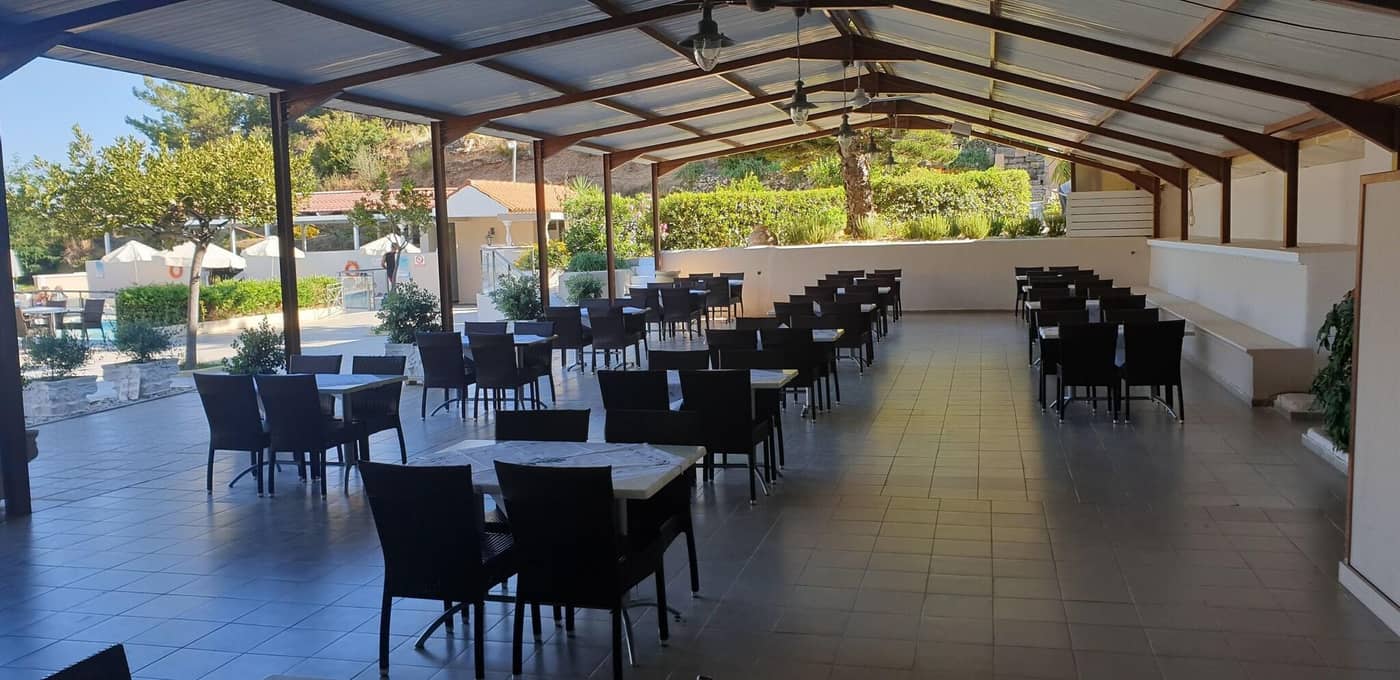 Karavados-Beach-Restaurant-32