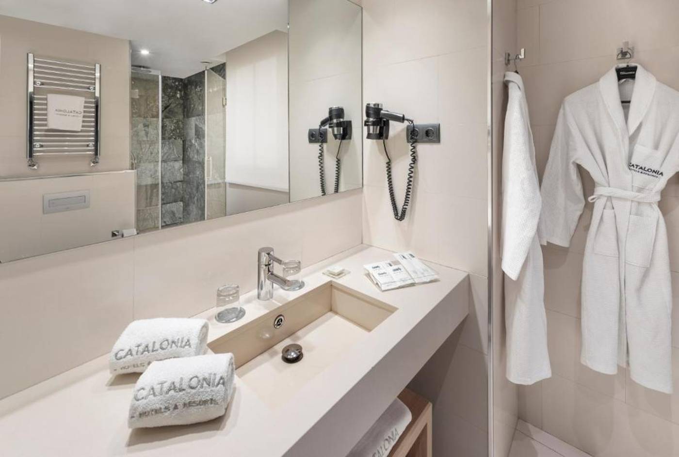 Catalonia-Plaza-Mayor-Room-49