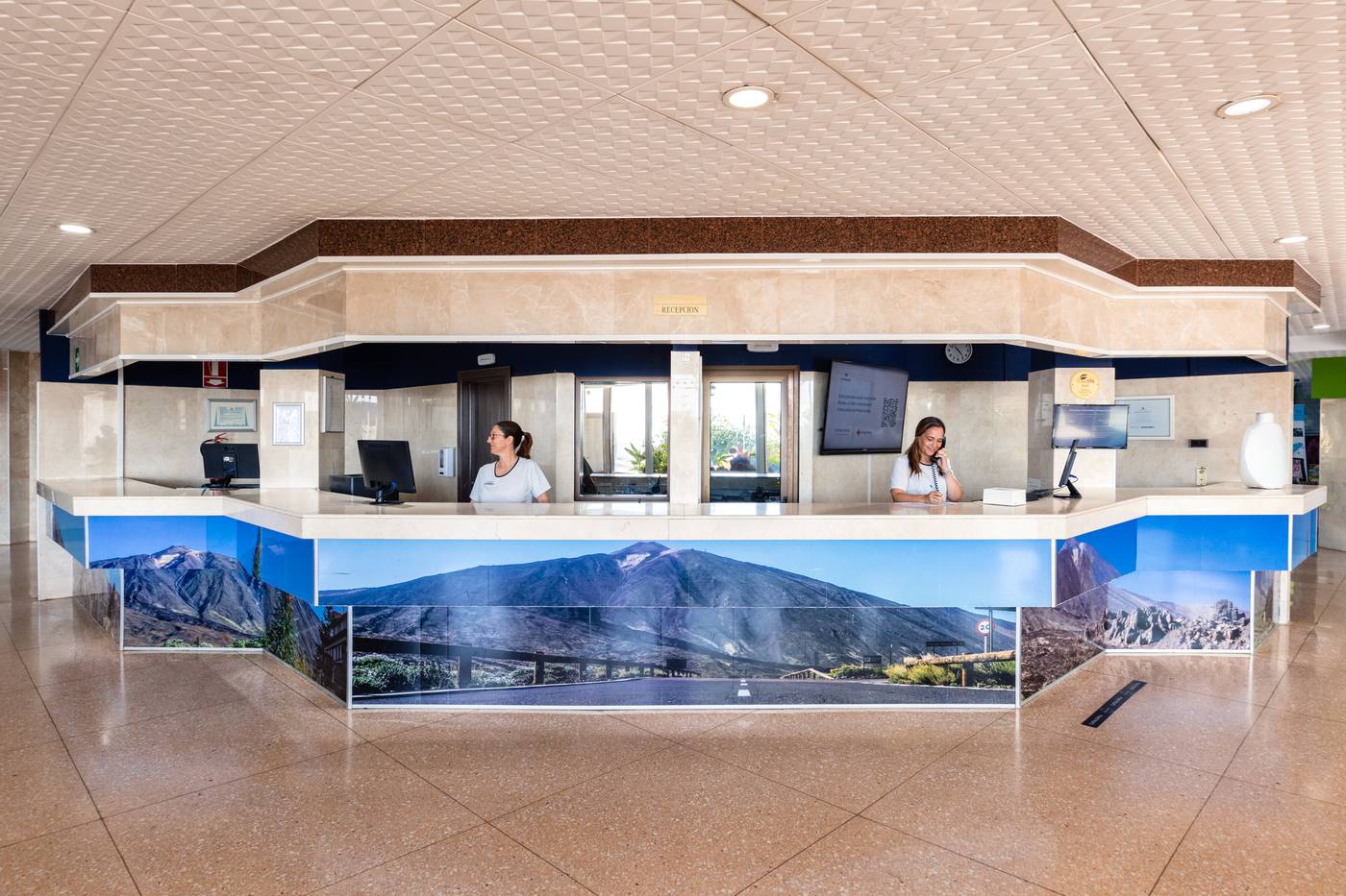 Catalonia-Punta-del-Rey-Lobby-51