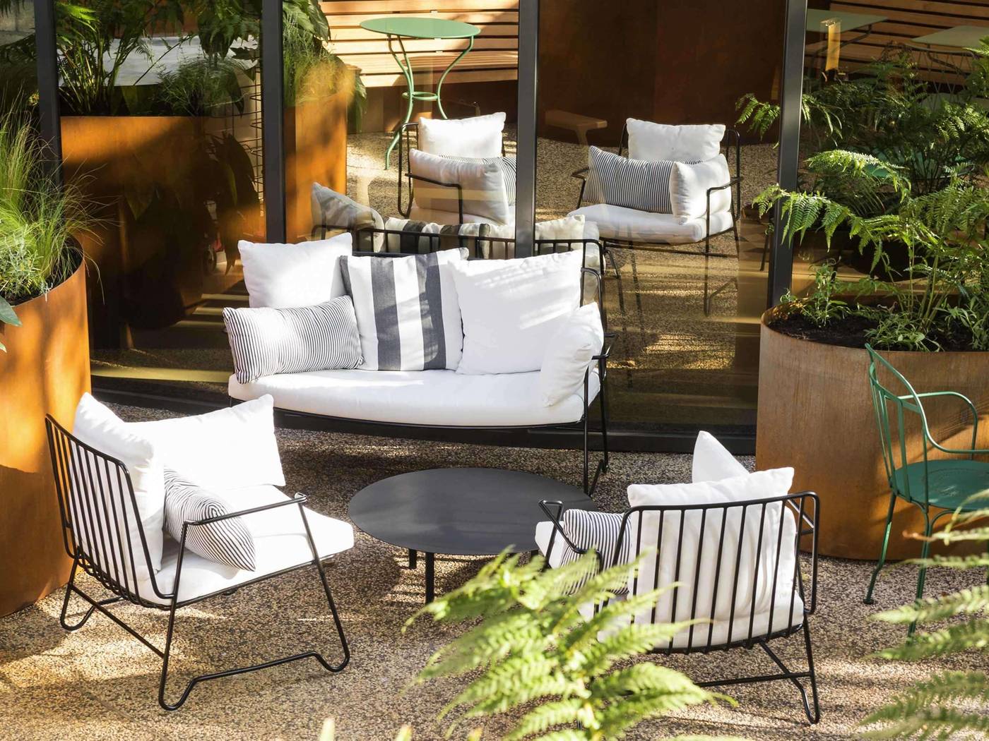 Ibis-Brussels-Centre-Chatelain-General-view-49