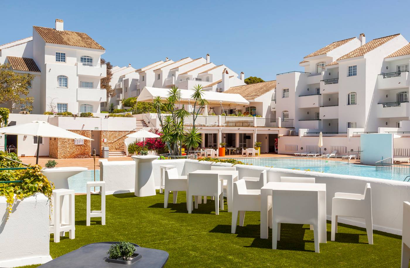Ilunion-Menorca-Terrace-7