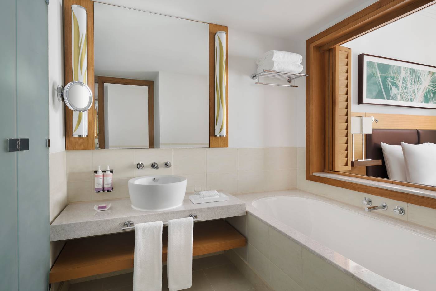 Movenpick-Jumeirah-Beach-Room-41