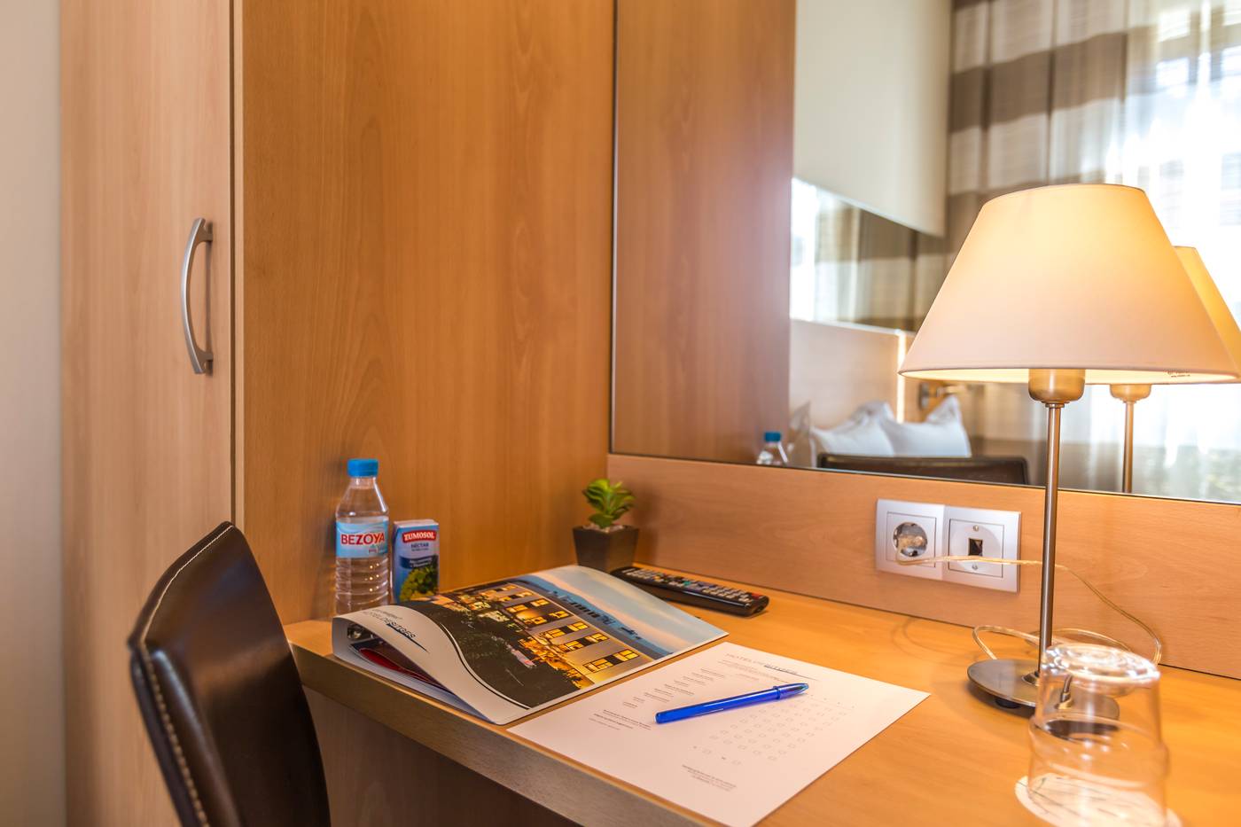 Desitges-Room-28