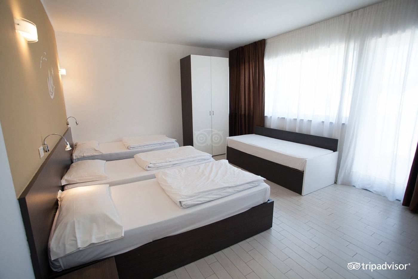 Ca--del-Moro-Room-12