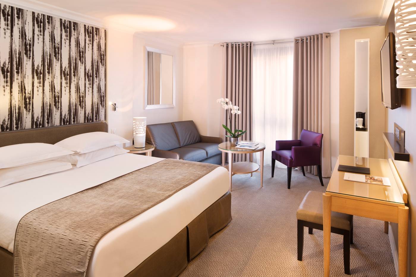 Garden-Elysee-Room-22