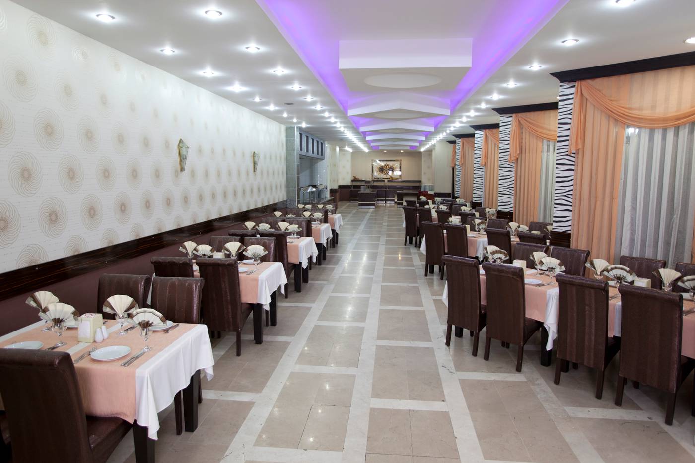 Monte-Carlo-Hotel-Restaurant-29