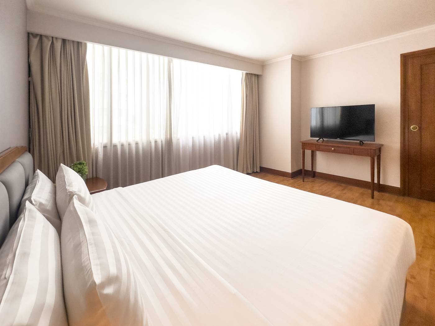 Rembrandt-Residences-Bangkok-Room-40