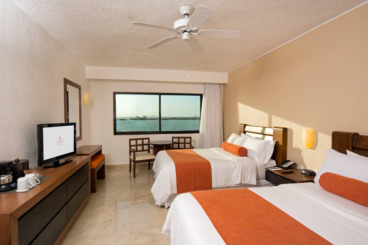 Flamingo-Cancun-Resort-Room-23