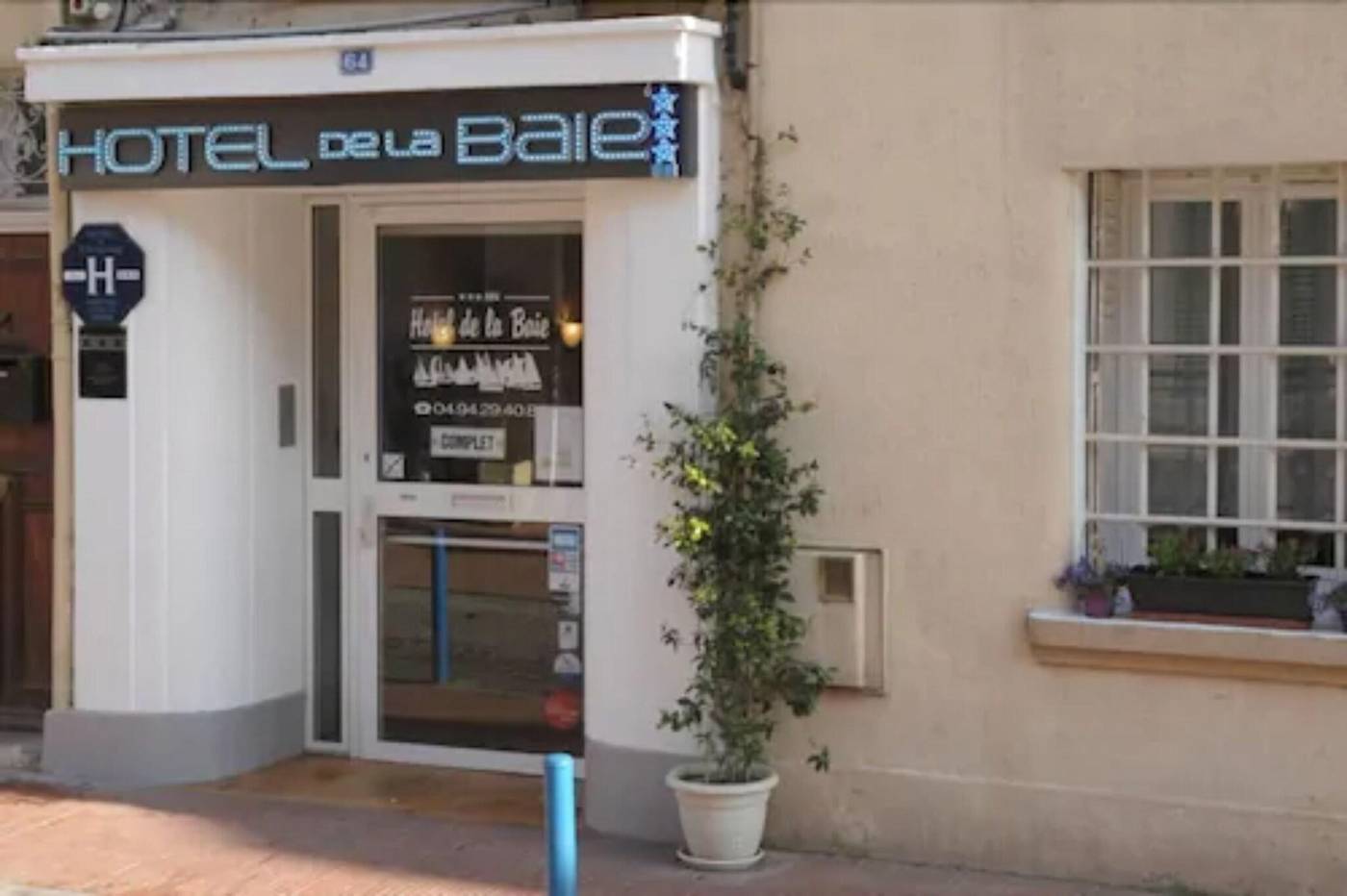 Hotel De La Baie-France-BANDOL-General view-1