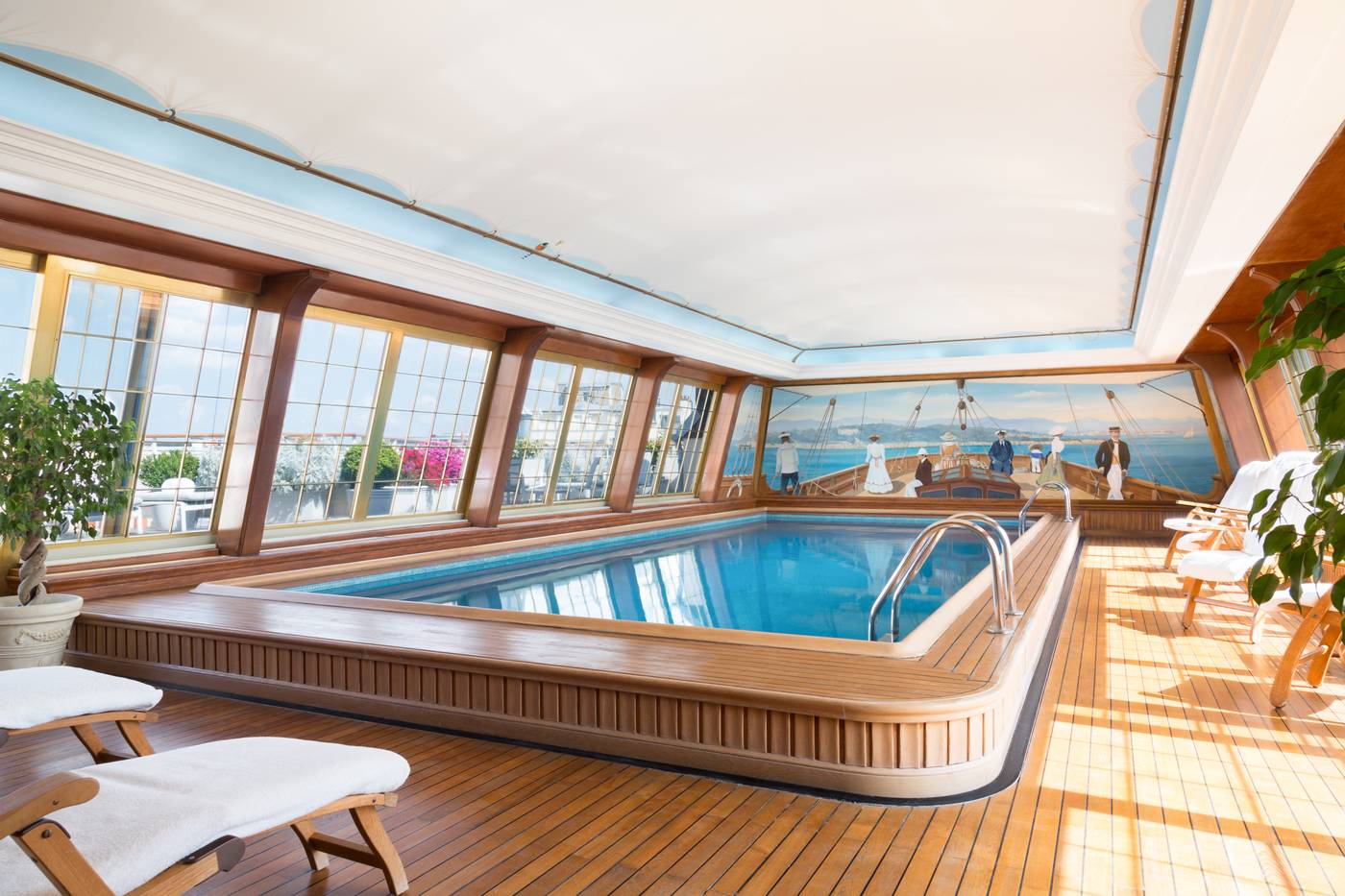 Le-Bristol-Paris-Pool-81