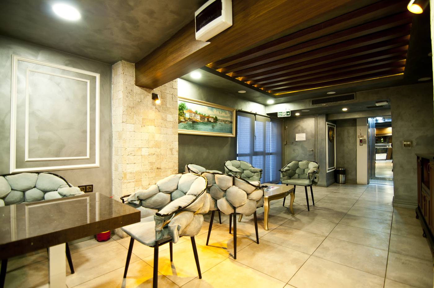 Nova-City-Hotel-Lobby-16