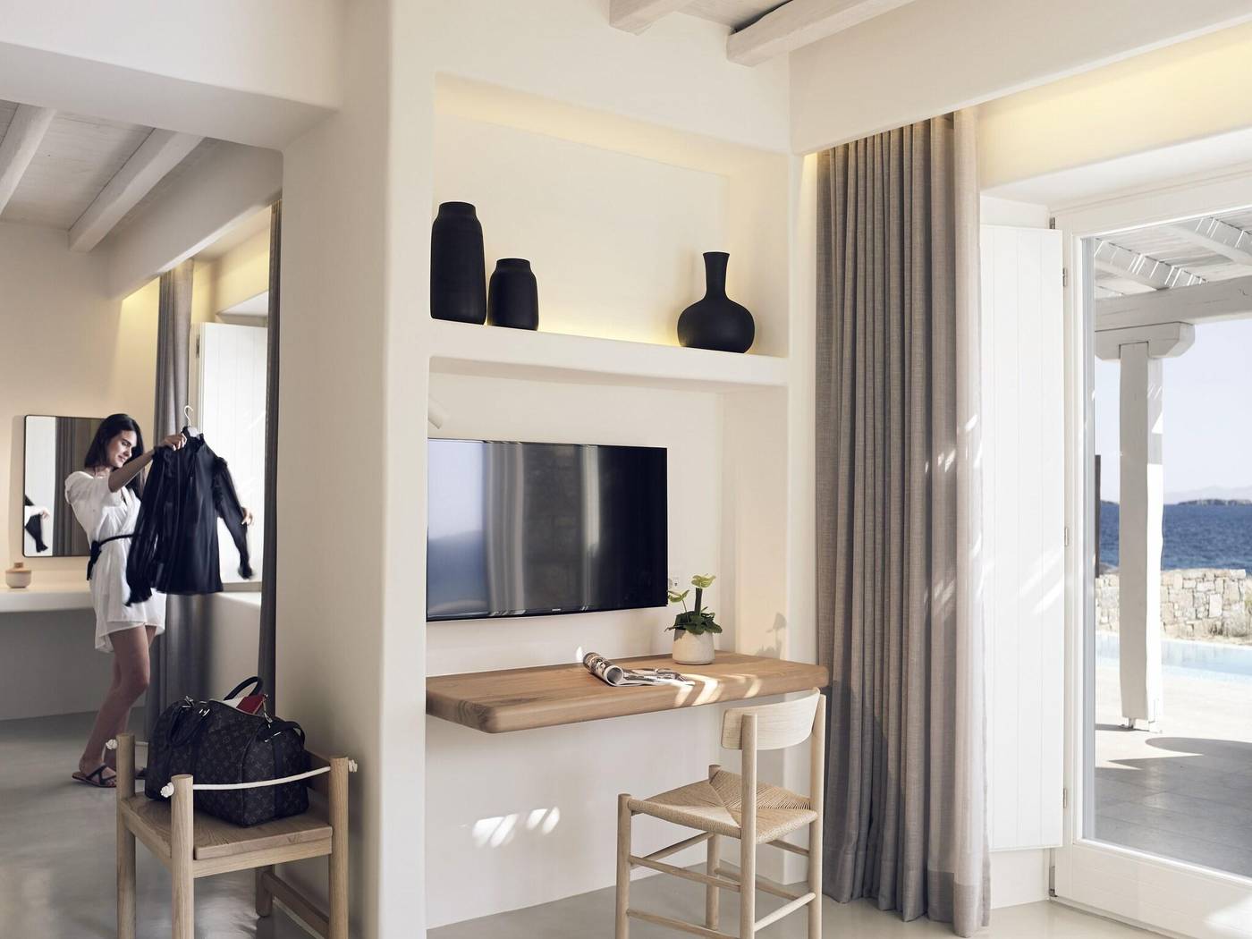 Bill---Coo-Suites-and-Lounge-Room-56