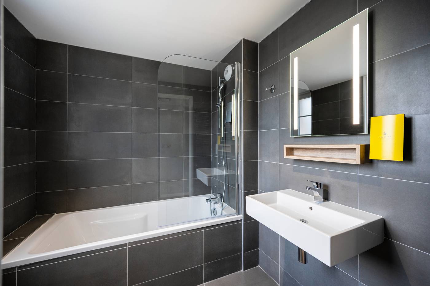 Staycity-Aparthotels-near-Disneyland---Paris-Room-50