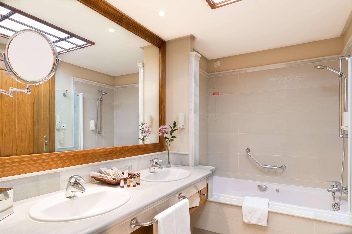 Hotel-GF-Gran-Costa-Adeje-Room-41