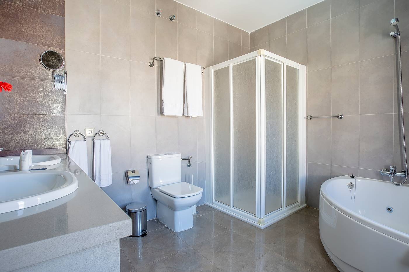 Las-Caletas-Village-Room-14