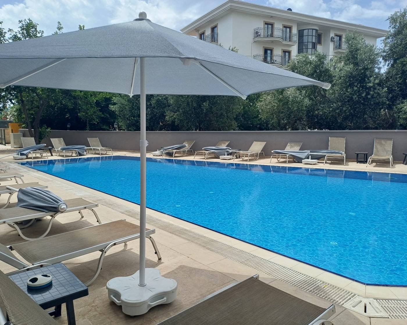 Mert Seaside Hotel