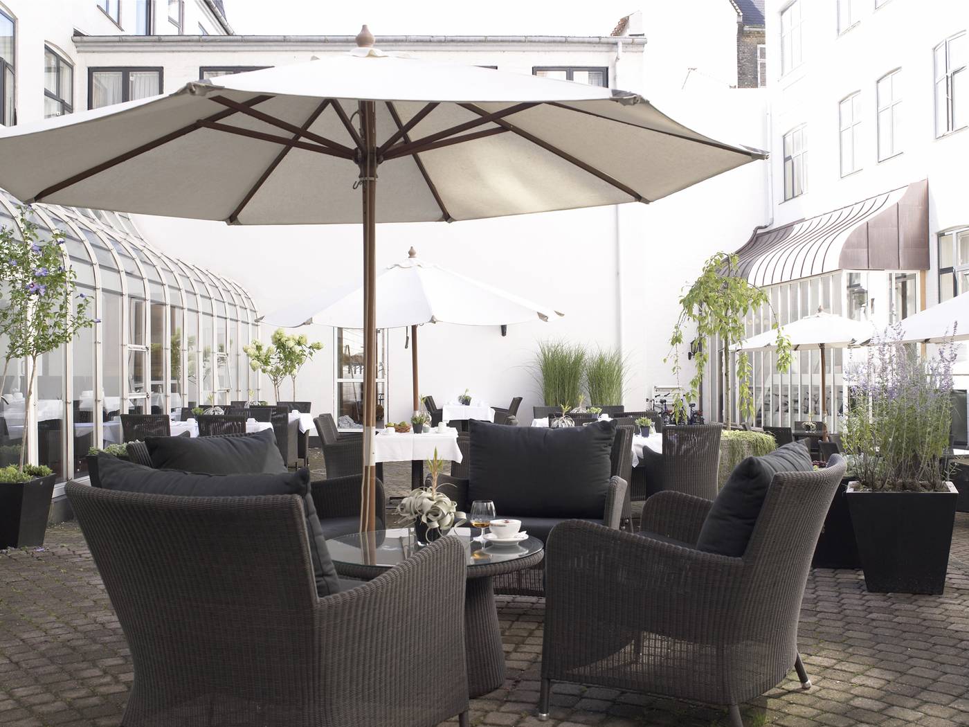 Kong-Arthur-Terrace-2