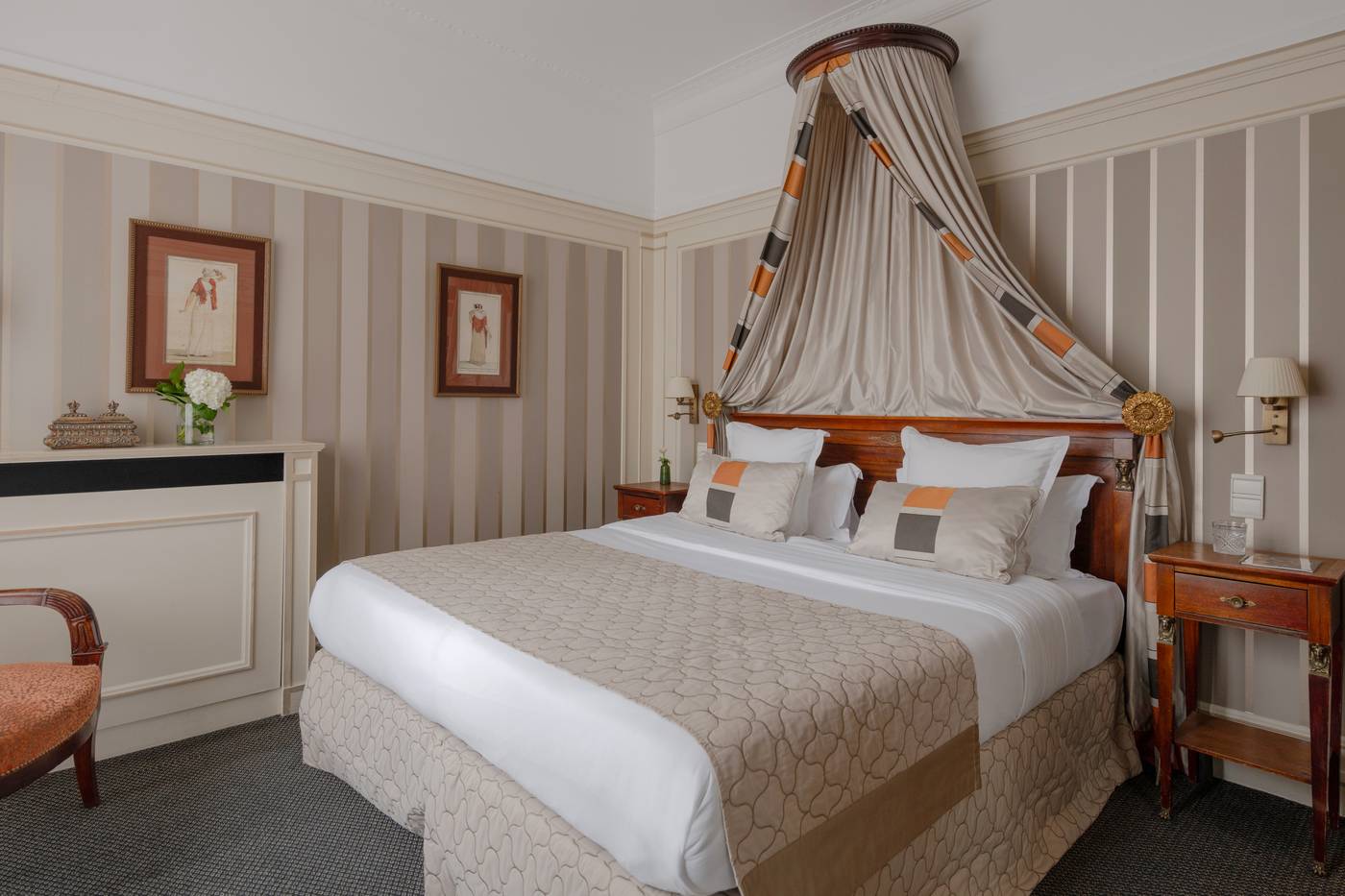 H----tel-Napol----on-Paris-Room-30