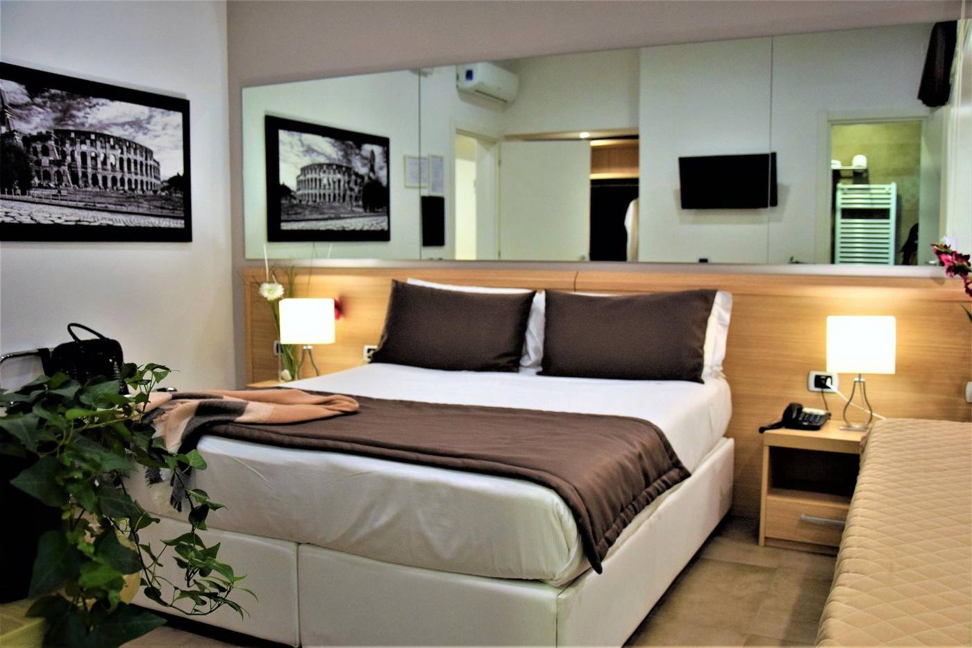 Hotel-Paolo-II-Room-21