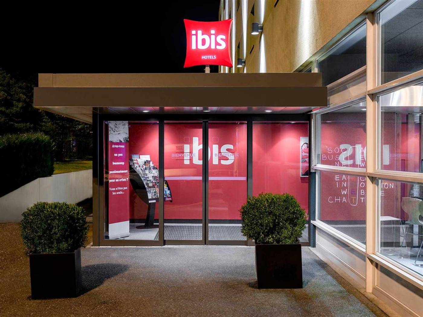 Ibis-Geneve-Aeroport-General-view-7