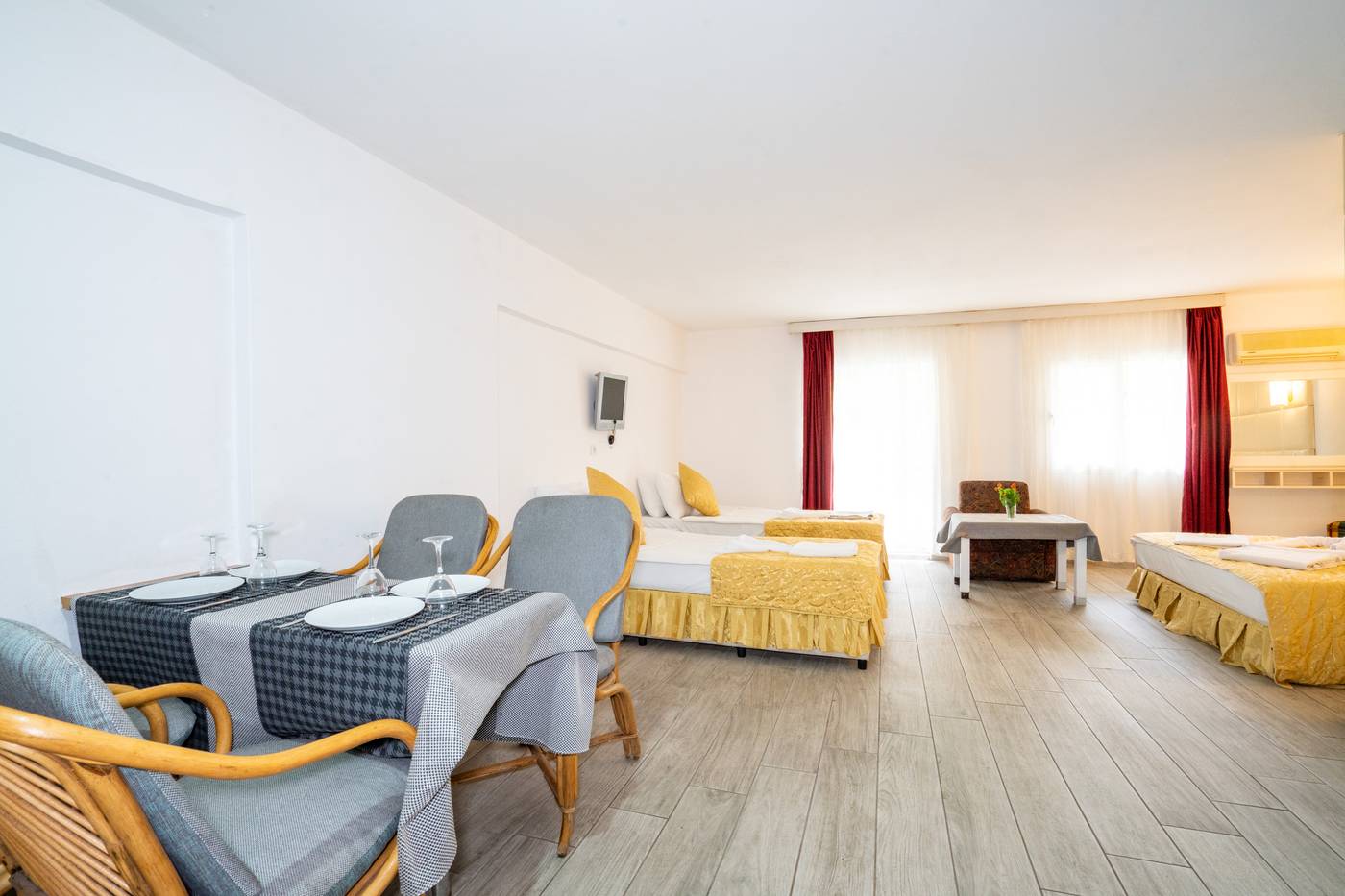 Grand-Villa-Sol-Apart-Room-31