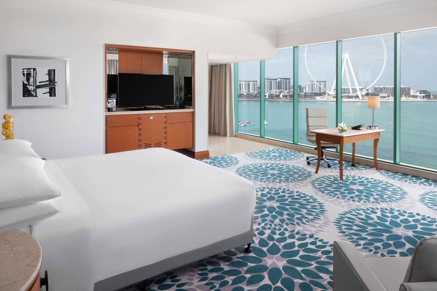 Hilton-Dubai-Jumeirah-Room-27