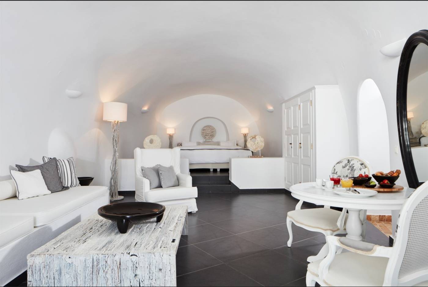 San-Antonio-Luxury-Hotel-Room-32